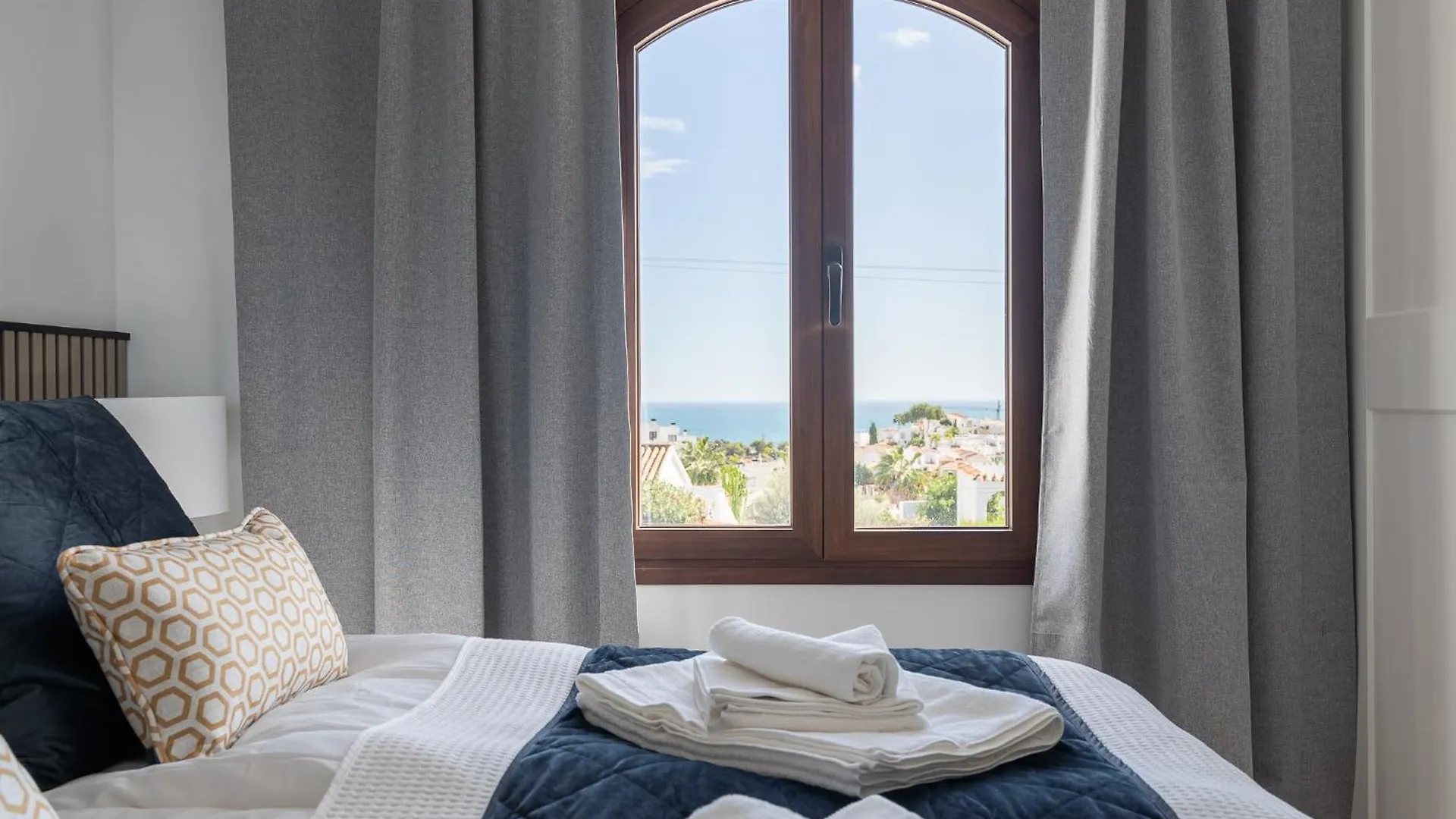 Luxury House With Private Heated Pool In Nerja! Villa 0*, Nerja