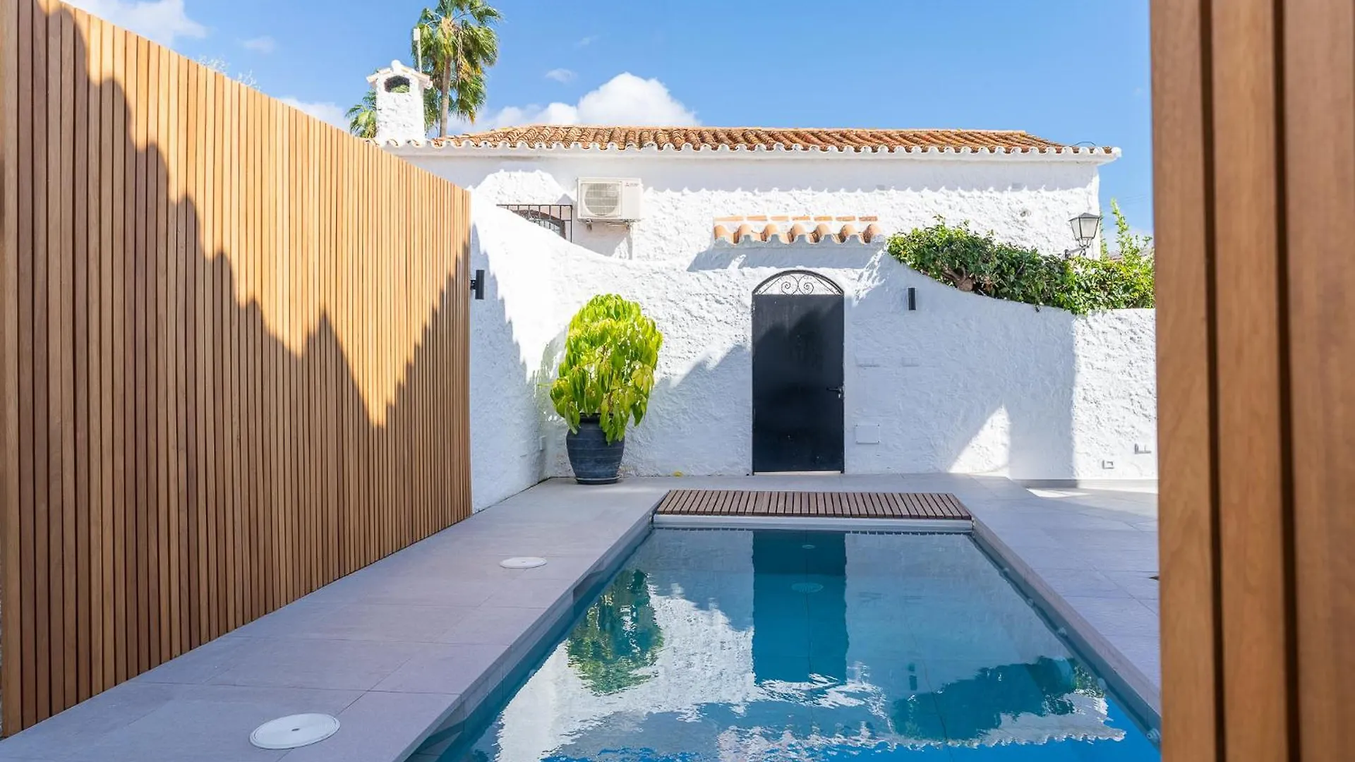 Luxury House With Private Heated Pool In Nerja! Villa 0*, Nerja Spain